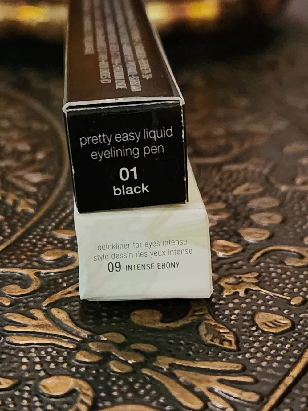 Clinique Eyeliner Duo- Quickliner 09 Intense Ebony & Prett Easy Liquid 01 Black